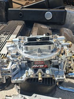 EDELBROCK AVS2!!! 225$