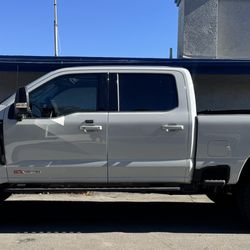 Kmc 445 Custom Black / Ring 17x9 8x170 +0 Offset With Toyo R/T Trail 37x12.50R17 Tiresπ₯π₯π₯π₯