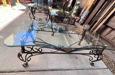 Coffee Table & End Tables 