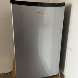 Mini Whirlpool Refrigerator 