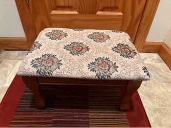 Vintage Rosalco Commodore Collection Footstool Floral Tapestry Fabric Top Wooden Legs