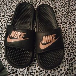 Nike woman's sandal