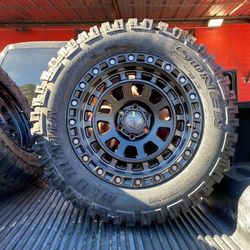 20x10 Rims And Tires 35/1250/20 MT