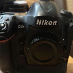 Nikon D4s