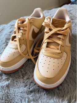 Seven. Youth Nike. Seven. Youth Nike.