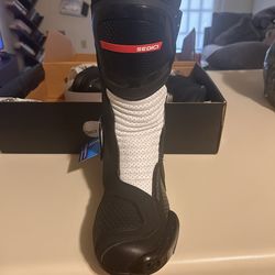 Sedici Boots