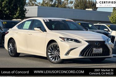 2025 Lexus ES 300h