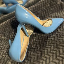 Miss Lola Shoetique / Blue heels / Zapatillas