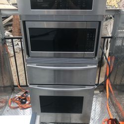 Thermador Microwave, Drawer And Oven 