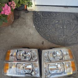 07 Chevy Silverado Lights
