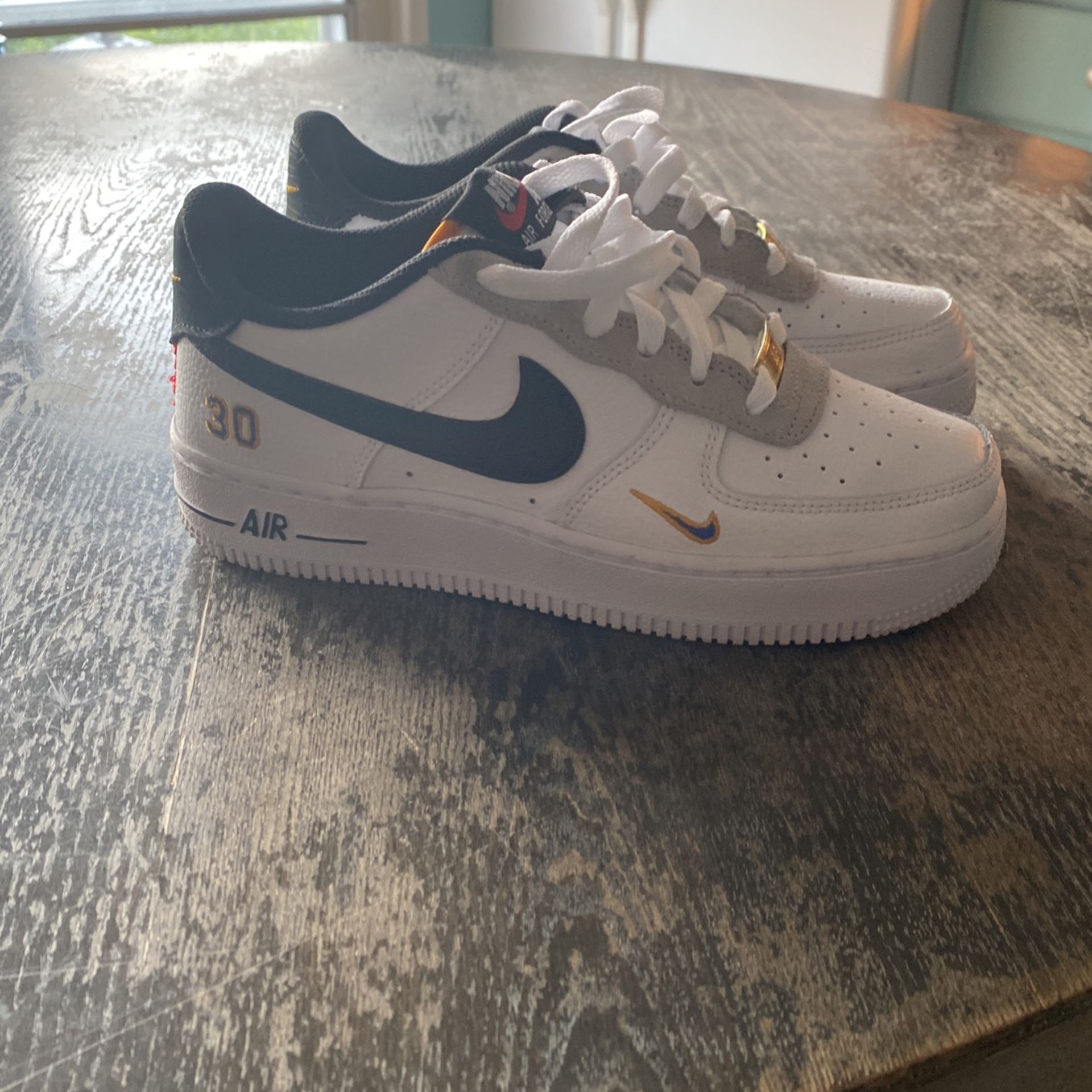 Nike Air Force One Boys Size 4