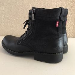 Boot  Size  11