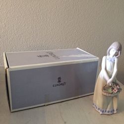 Lladro Floral Treasures: Retired