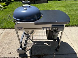 Weber Performer Charcoal Grill