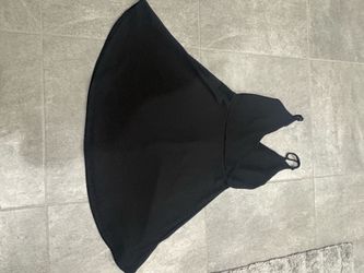 Medium women’s black dress