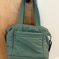 Quince Water Repellent Puff Expandable Tote