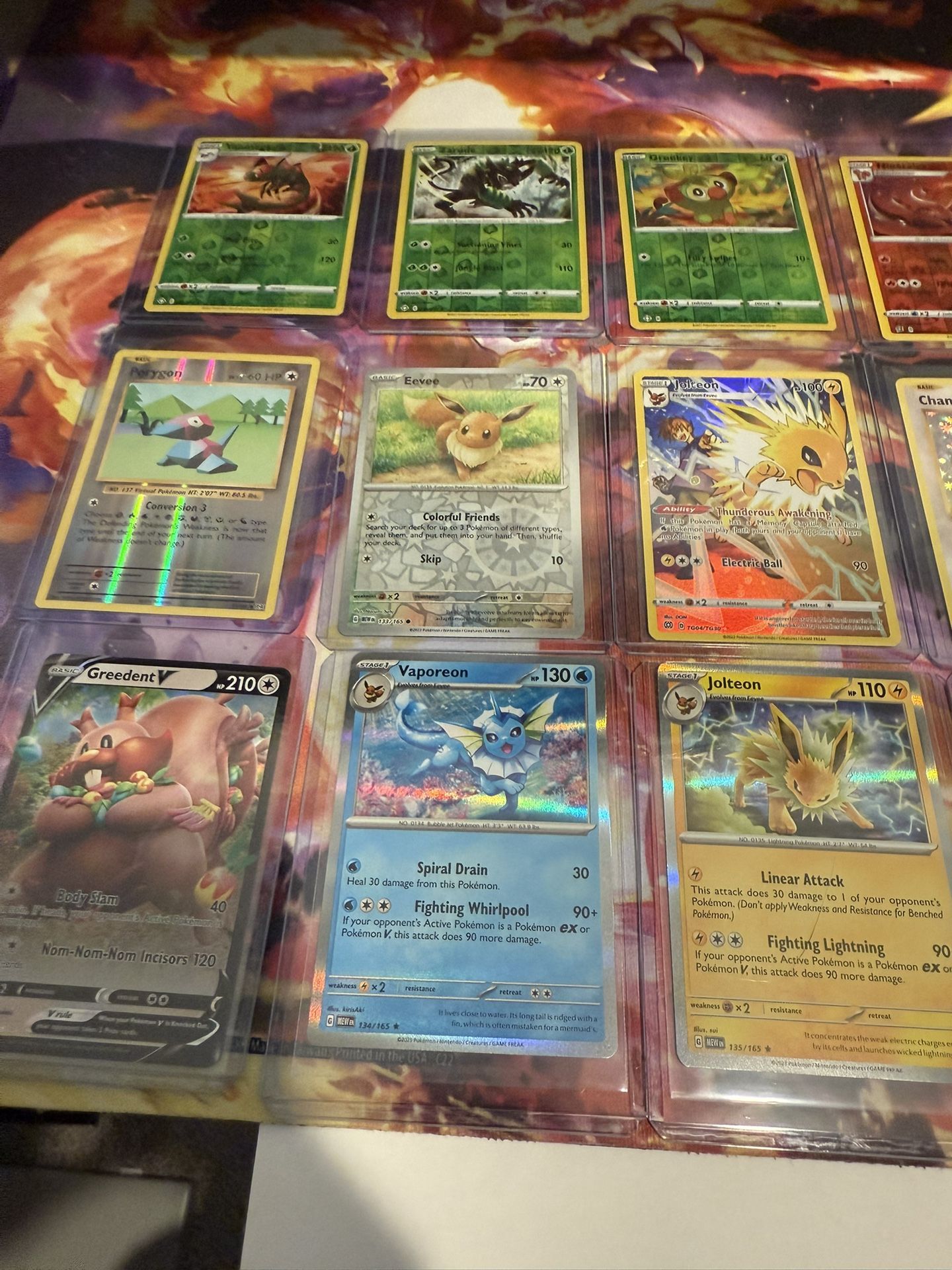 Lot 44 Pokémon Cards Jolteon