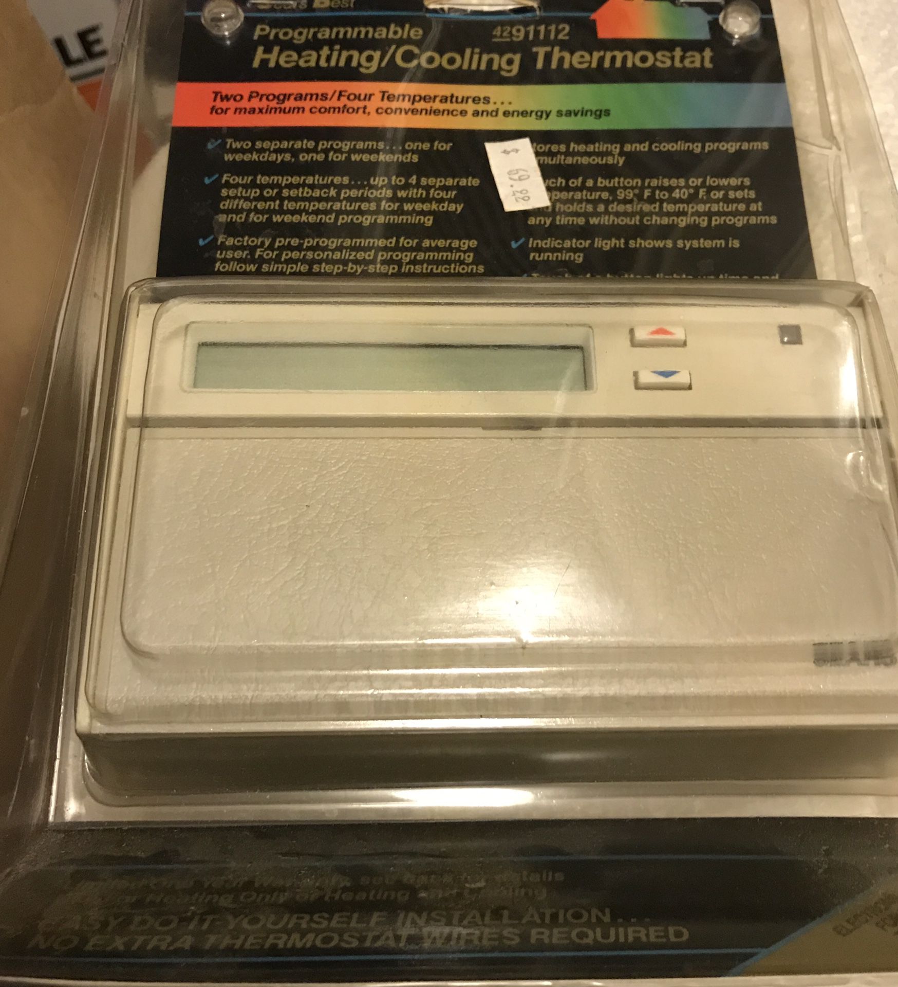 programmable heating/cooling thermostat