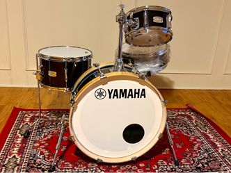 Yamaha Stage Custom Hip 4 piece drum kit - like new