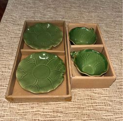 Tea cups