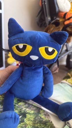Kohl's Cares Pete The Cat with Heart on Paw  13inch Plush Stuffed Animal Story time Toy