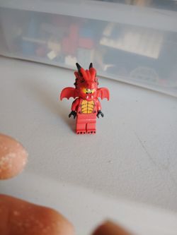LEGO Series 18 Collectible Minifigure, the Dragon Suit Guy.
