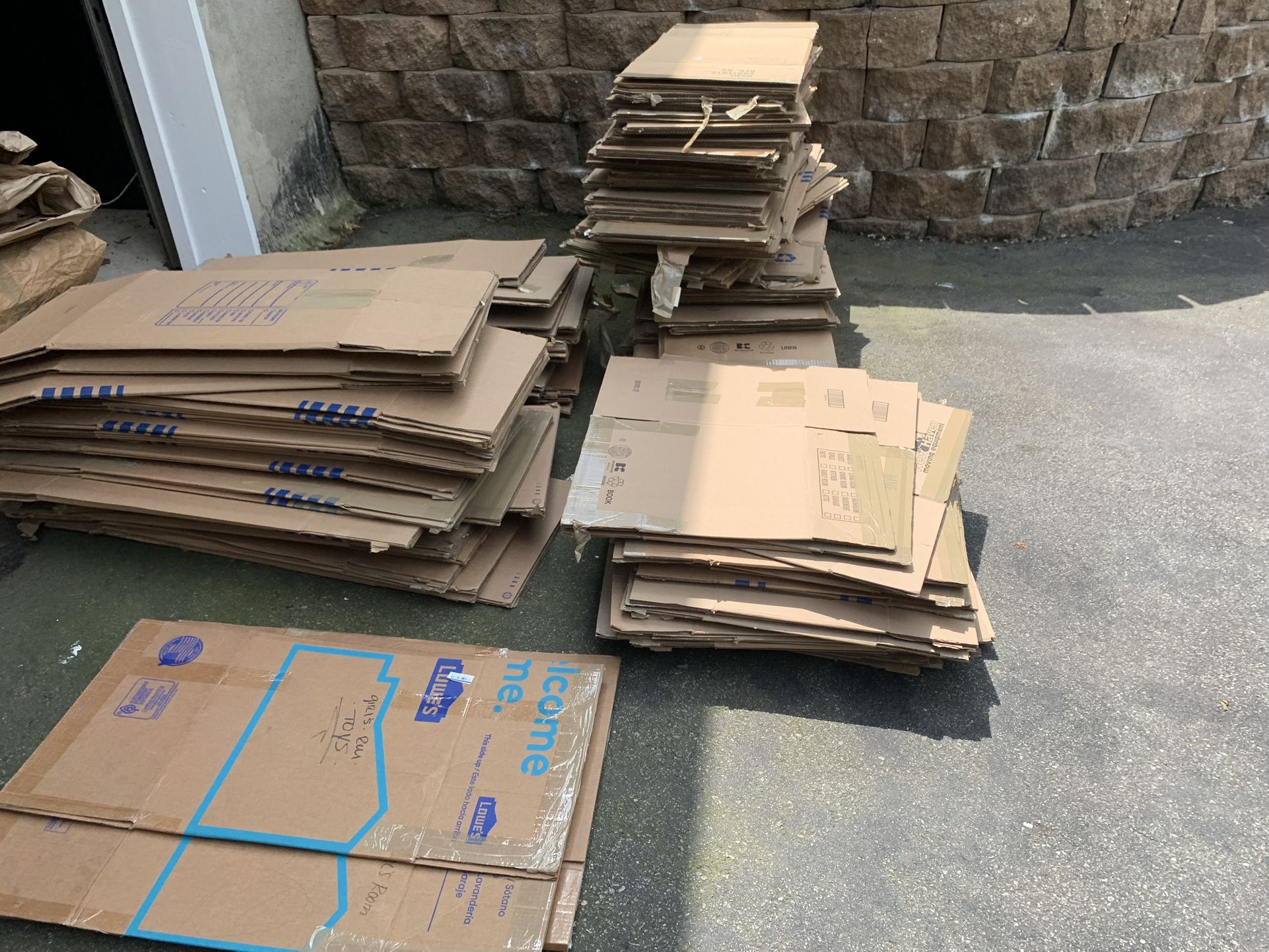 used moving boxes, packing cartons, professional various sizes small, medium wardrobes