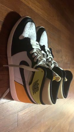 Jordan 1 Retro High White Black Volt University Gold