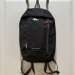 QUECHUA Arpenaz 10 Rucksack Camping Hiking Backpack (Good condition) PICK UP IN CORNELIUS