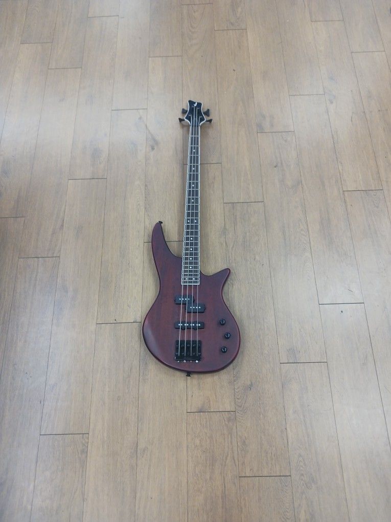 Jackson Electric Bass Guitar