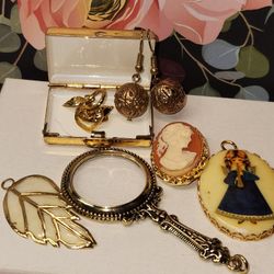 #2340, RARE VICTORIAN LOT, BROOCH, PENDANTS, BOX EARRINGS, MAGNIFIER