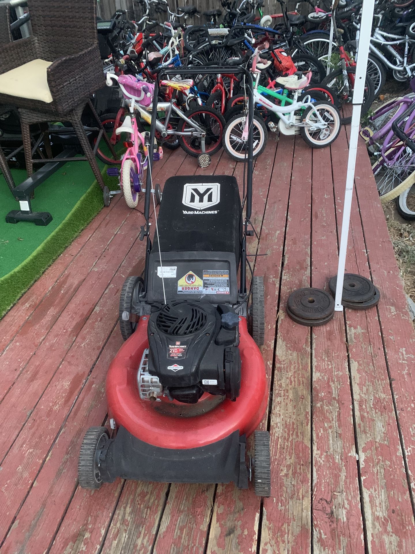 Yard Machines 21-in Walk Behind Push Lawn Mower