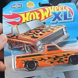 HOT WHEELS 