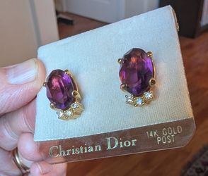 Beautiful Amethyst Christian Dior Vintage studs!! 😎💜