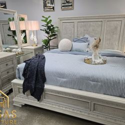 King-Bedroom-Set-4pc ✅ Delivery available ✅ Financing Options Available!✔️✨️No Credit Needed✔️✨️$0 Or $50 Down Payment✨️