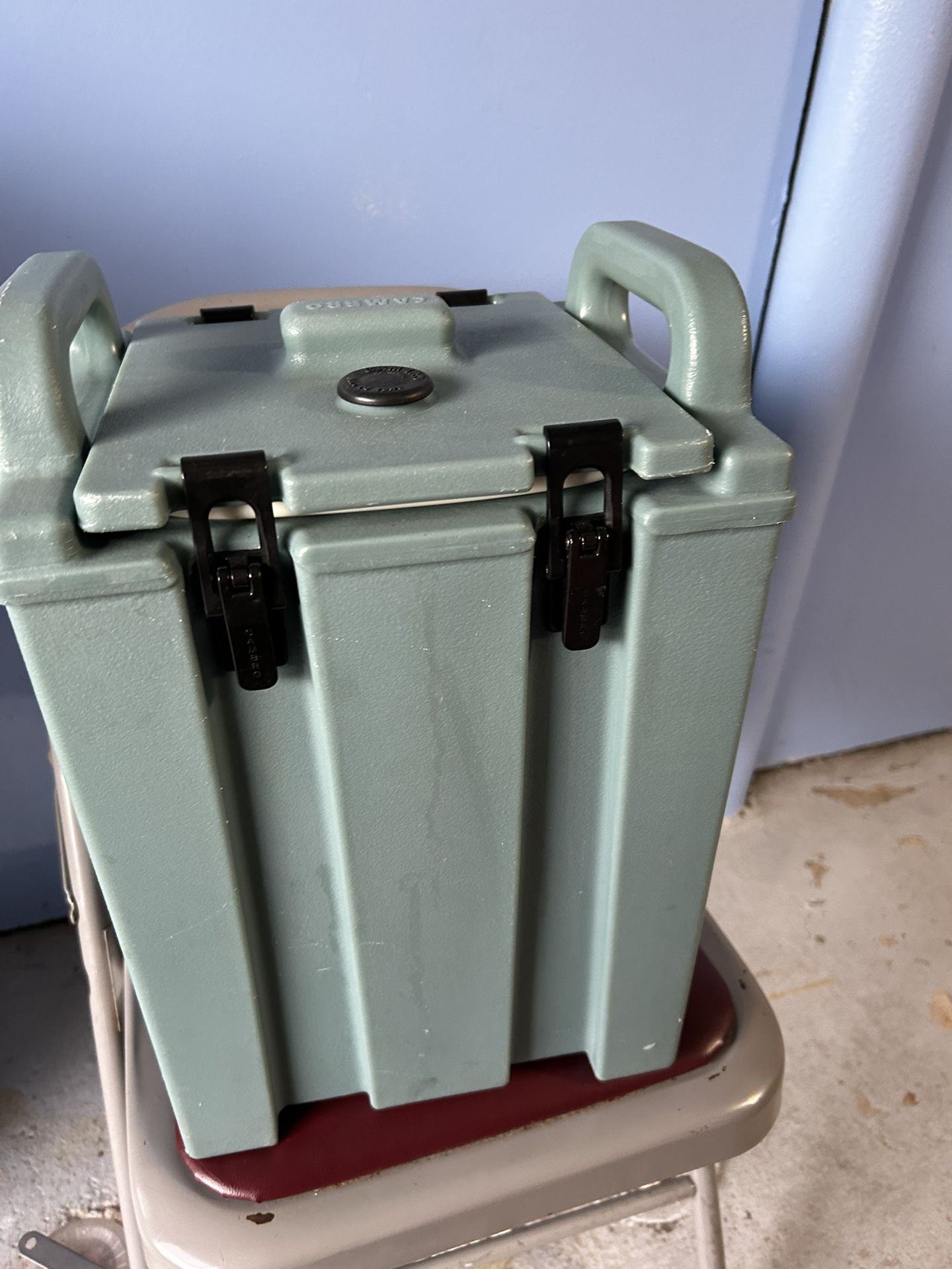 Beverage Equipment 2 2 Thermos 1 Cambro 2.5 Gallons Brand New Coffee Mug And Cooler