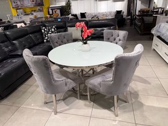 Round Glass Dining Table with 4 Velvet Chairs 🩶🩶