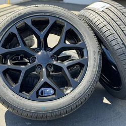 22” NEW Wheels Rims Tires GMC Sierra Yukon Denali Chevy Silverado 1500 Tahoe Suburban Avalanche Chevrolet 22 Inch Black Snowflakes 