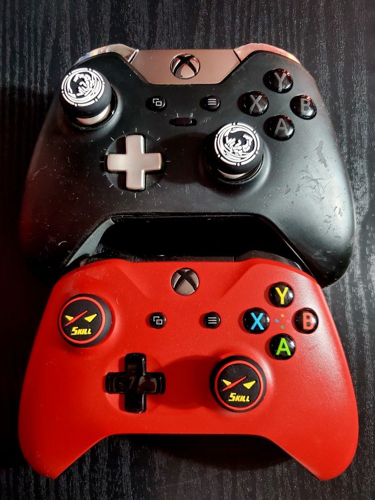 Custom Xbox One Controllers