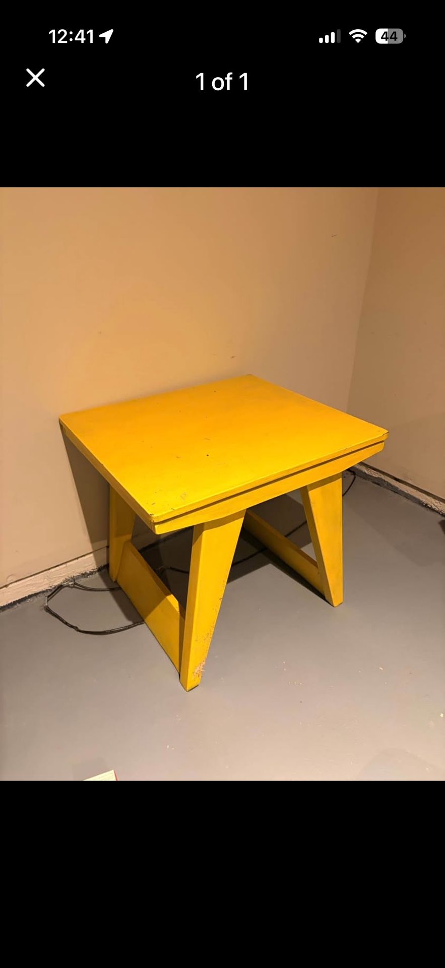 Yell Table And Pictures