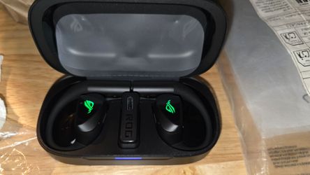 ASUS ROG CETRA OPENING WIRE gaming earbuds