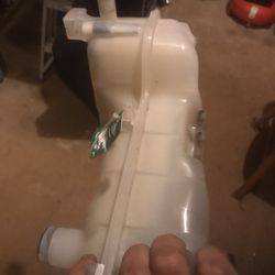 Coolant Antifreeze Overflow Reservoir 2005 Chevrolet Cavalier 