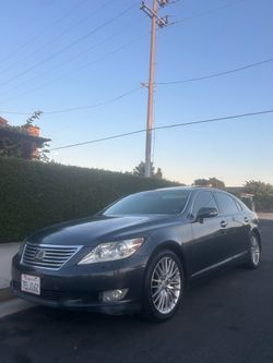 2011 Lexus LS 460