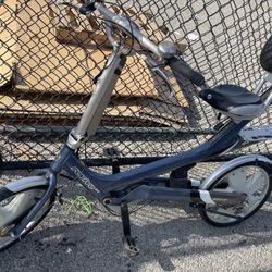 GIANT REVIVE DX Semi Recumbent Bicycle 