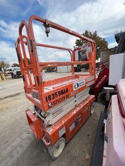For Sale 2017 Snorkel Scissor Lift S3219E