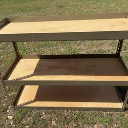 Metal shelf’s son los por 65