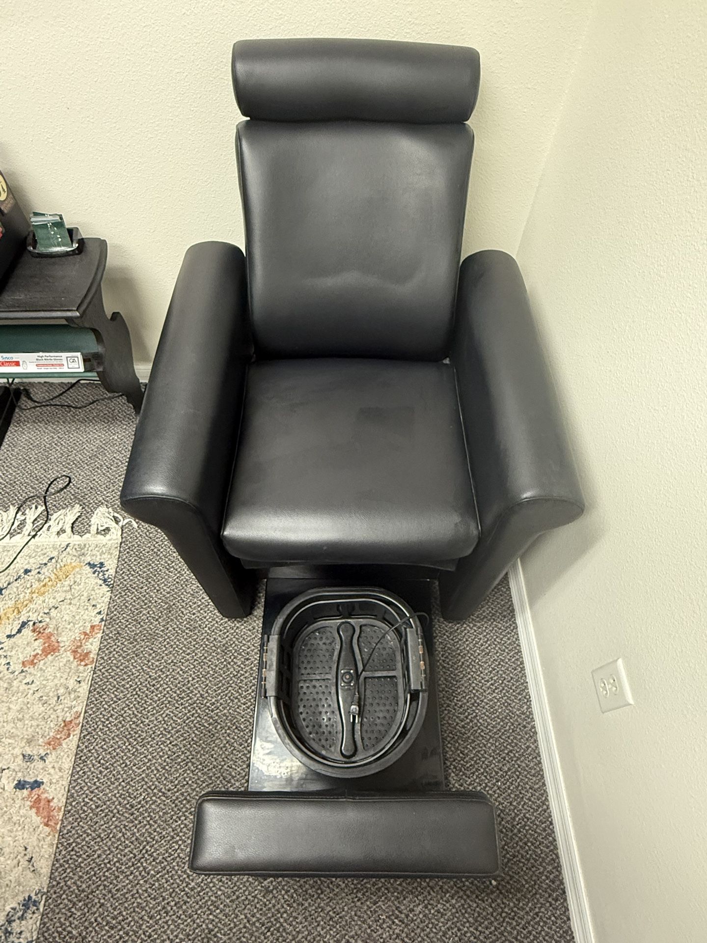 Pedicure Chair (No Plumbing)