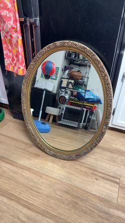 Beautiful Gold In Wall Mirror