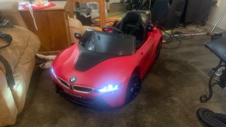 Licensed BMW i8 Kids Ride-On Car with Remote Control, MP3 Player, and LED Lights - 12V Electric car