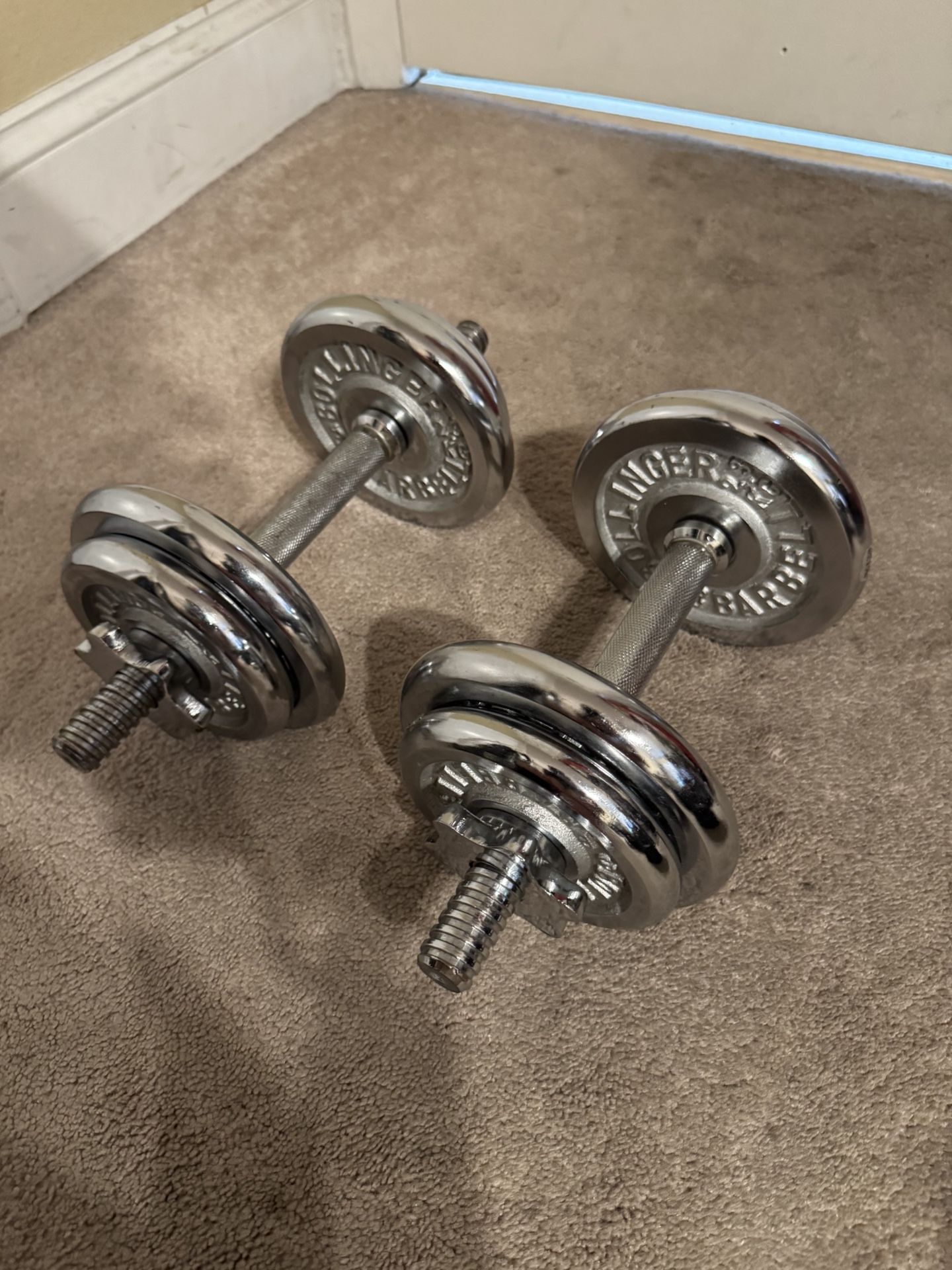 Adjustable Dumbbells - Total 35 Pounds